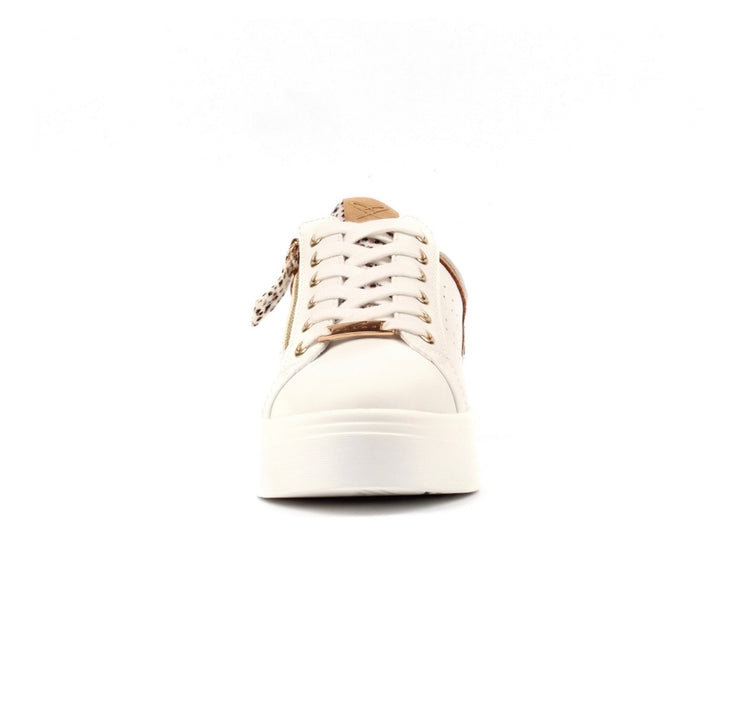 Lunar Presley Trainer