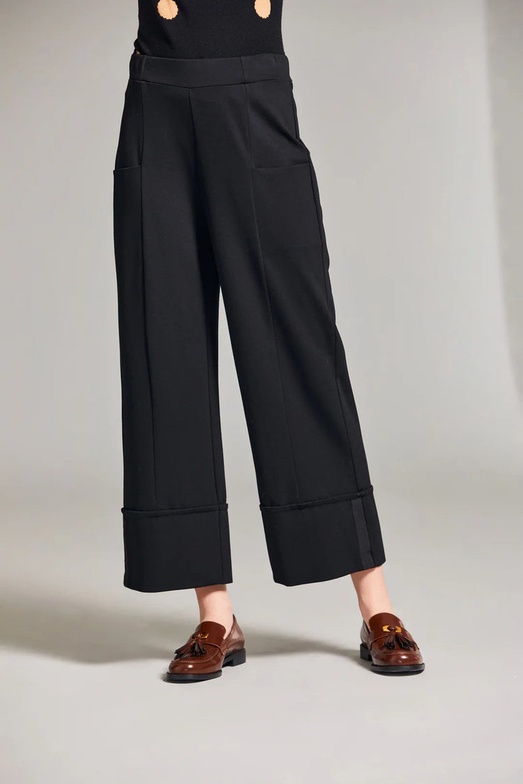 Peruzzi W25144 Wide Leg Cropped Trousers Black