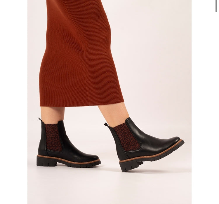 Lunar Ribble Black Ankle Boot