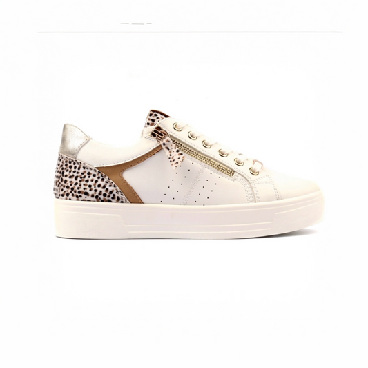 Lunar Presley Trainer