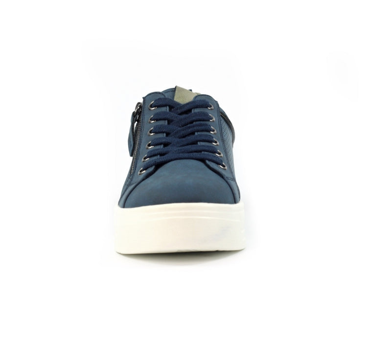 Lunar Nia Navy Trainer