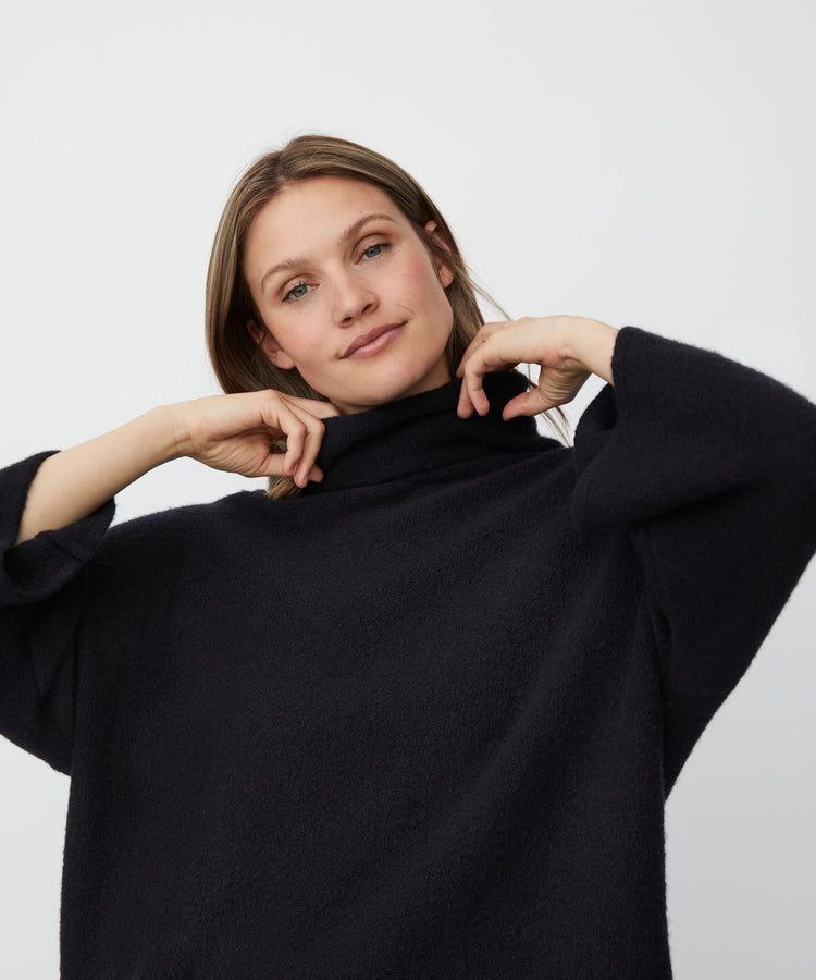 Masai Foxanne Tunic Jumper Black