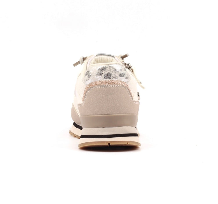 Lunar Lindy Trainer
