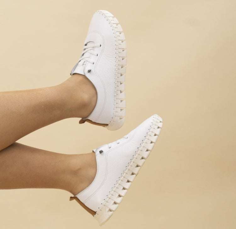 Lunar St Austell White Leather Plimsoll
