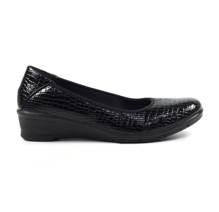 Lunar Black patent Winnie shoe FLN050