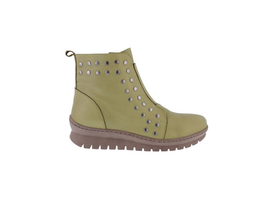Adesso Addison stud boot. Sea weed A7041-223