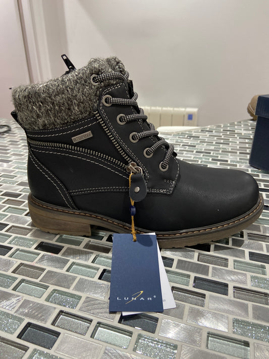 Lunar Benson Boots Black