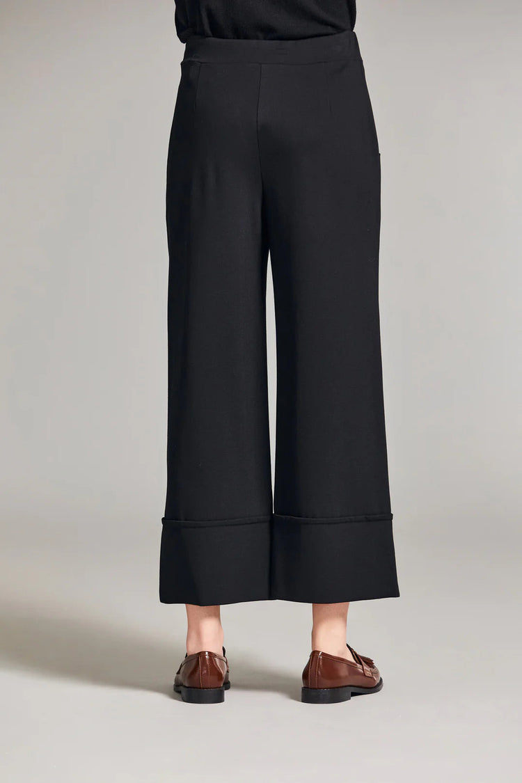 Peruzzi W25144 Wide Leg Cropped Trousers Black