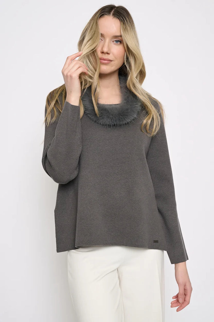 Piccadilly Fur Trim Sweater YE192