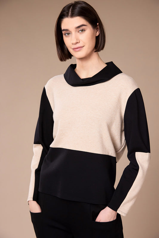 Peruzzi Two Tone Knit Sweater W26133