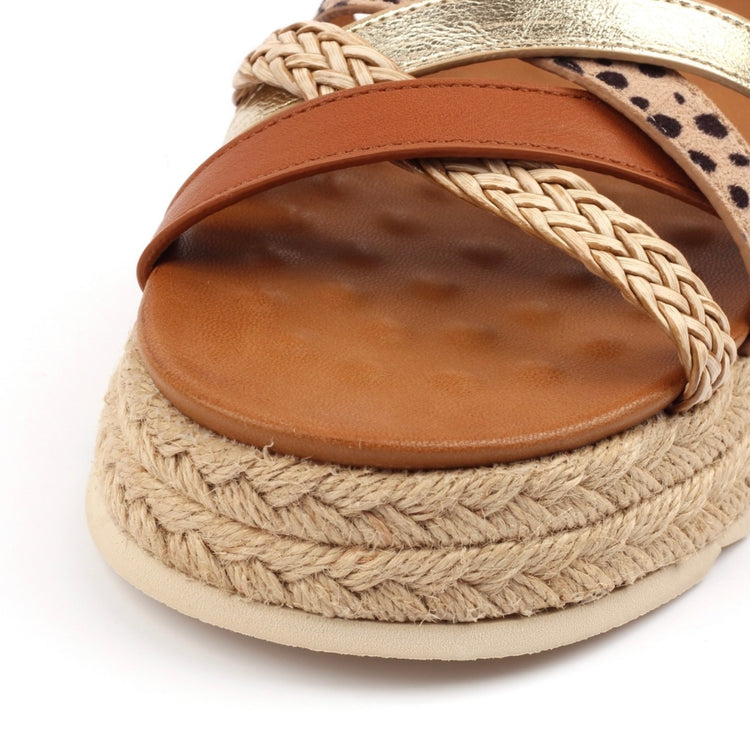 Lunar Flick Tan Sandal