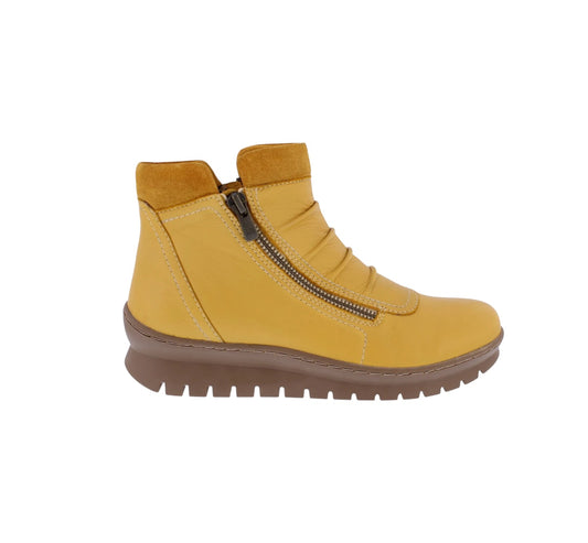 Adesso Clara Honeycomb Boots