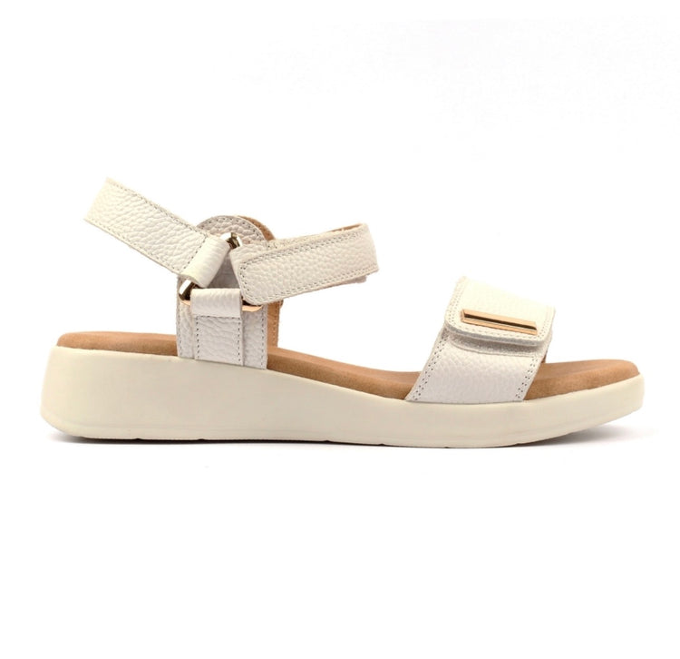 Lunar Lark White Leather Wedge Sandal