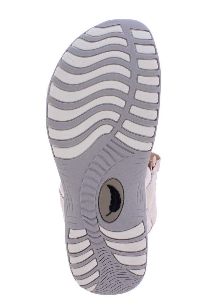 Free Spirit Frisco Sandals Champagne