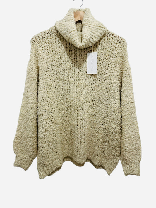 Amazing Vinny Boucle Jumper Ivory