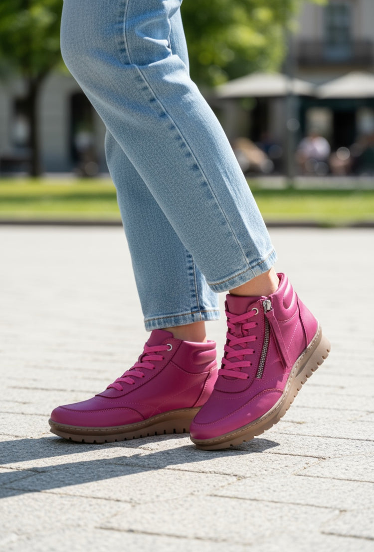 Adesso Vala Raspberry Boots
