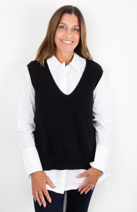 Amazing Woman Pixie V Neck Knitted Vest in Navy Dark