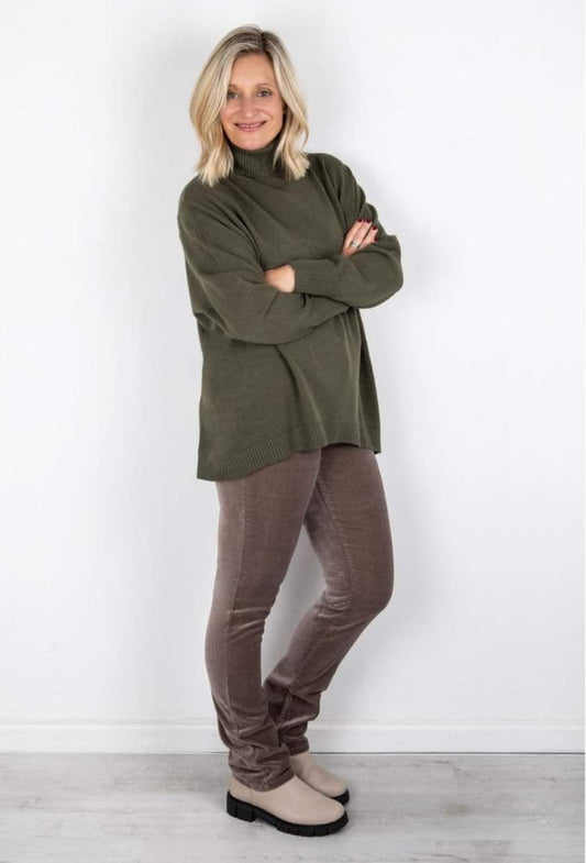Amazing Moleskin Velvet Straight Leg